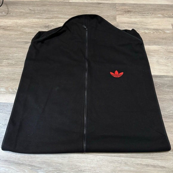 Adidas Garment Bag - Picture 1 of 4